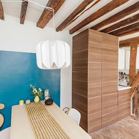 And Bright 40 M For 2 Near Belleville Appartamento Parigi