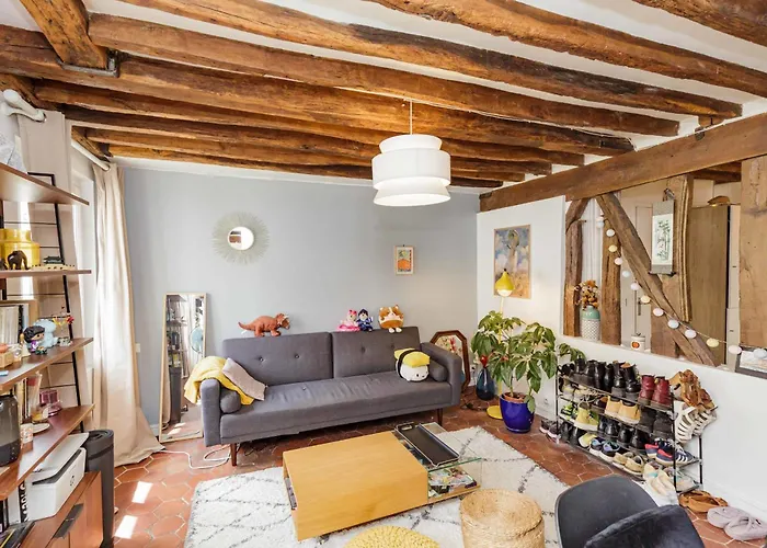 And Bright 40 M For 2 Near Belleville Apartment Paris